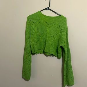 Cute lime color sweater never worn